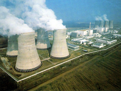 http://southasiarev.files.wordpress.com/2010/01/india-nuclear-power-plant.jpg